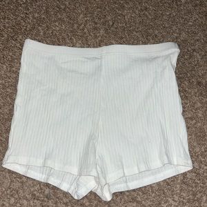 White ribbed shorts